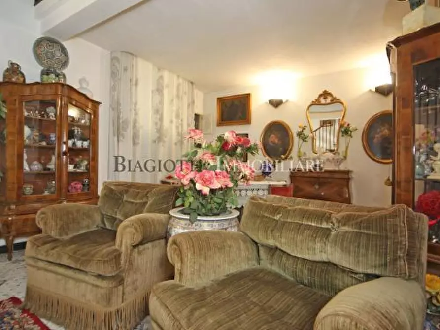 Immagine 29 di Pentalocale in vendita  in via del fante a Livorno