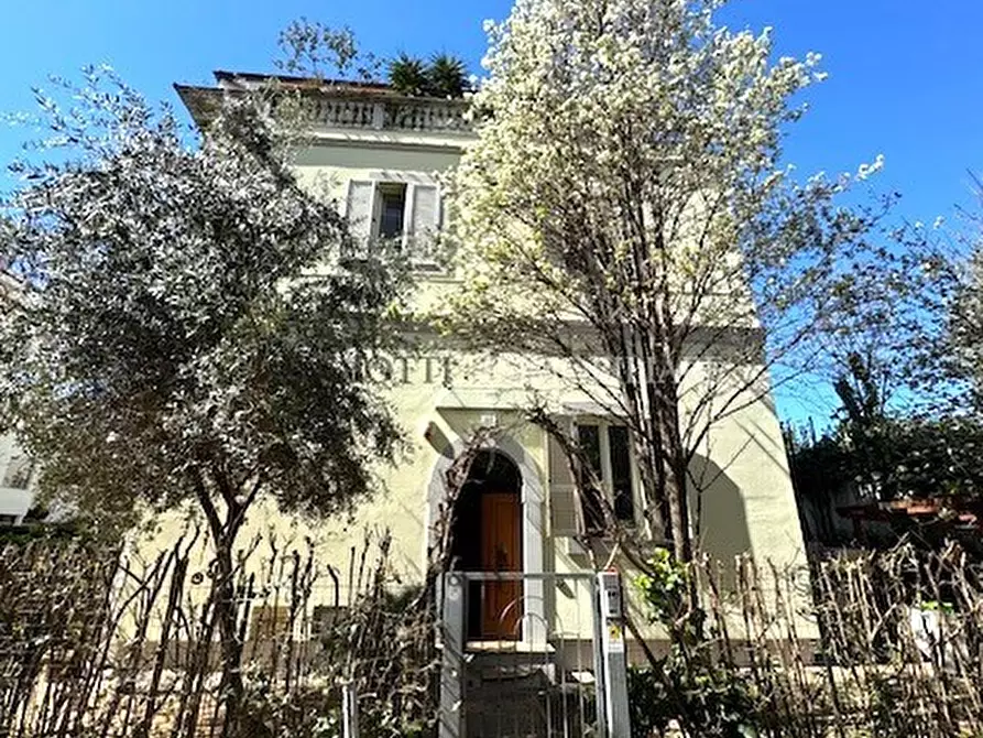 Immagine 4 di Casa semindipendente in vendita  a Livorno