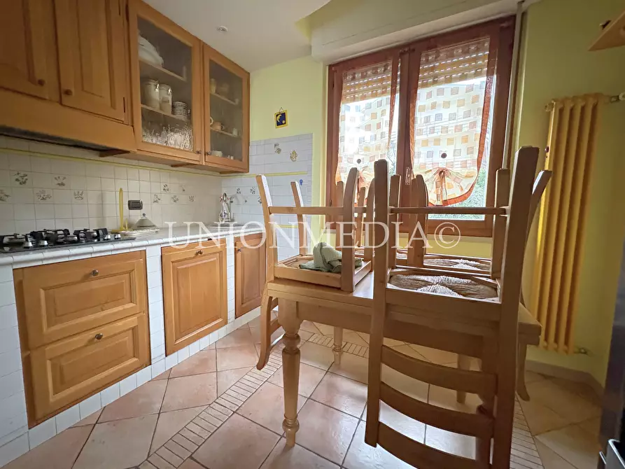 Immagine 10 di Appartamento in vendita  in Via Nazionale a Aulla