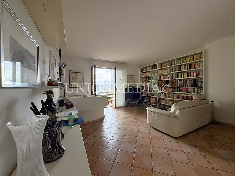 Immagine 6 di Appartamento in vendita  in Via Nazionale a Aulla