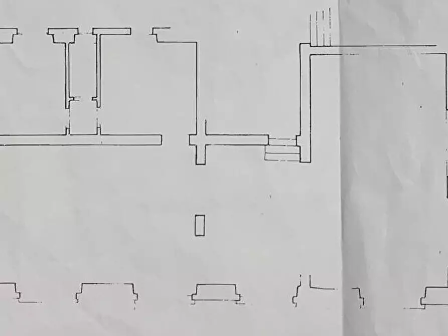 Immagine 1 di Capannone industriale in affitto  a La Spezia