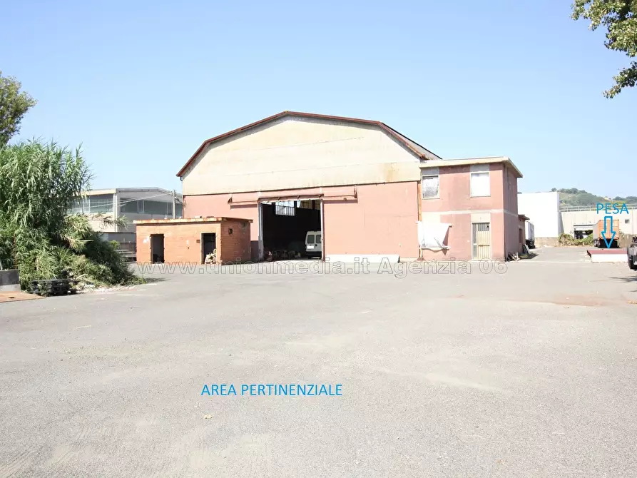 Immagine 2 di Capannone industriale in vendita  a La Spezia