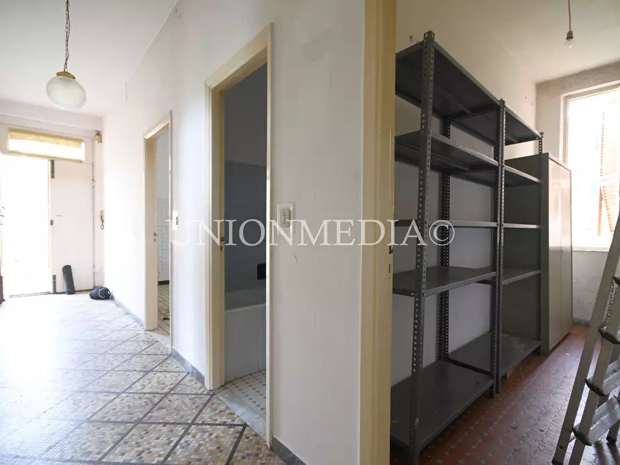 Immagine 32 di Appartamento in vendita  in Via Matteotti 8 a Vezzano Ligure