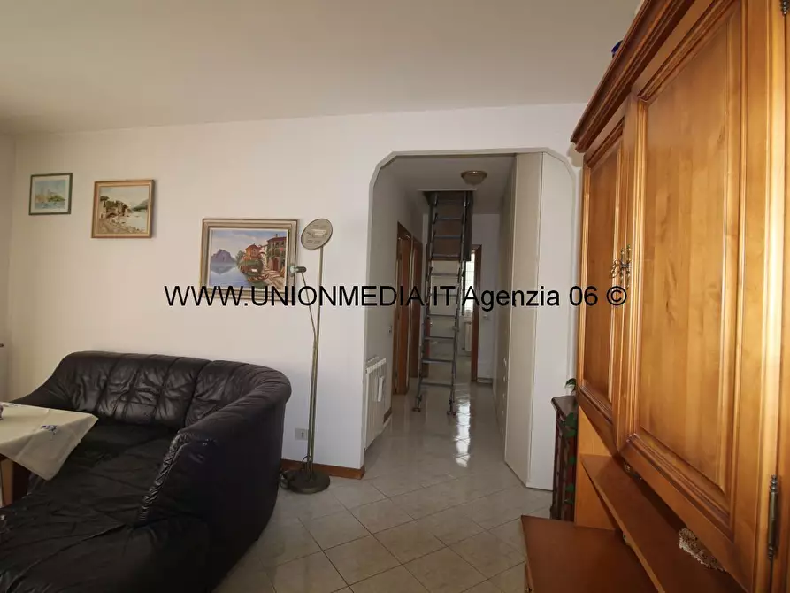 Immagine 8 di Appartamento in vendita  a Ameglia