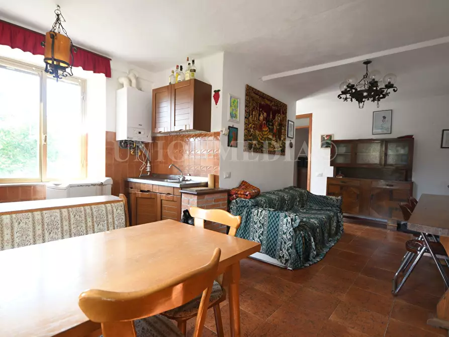 Immagine 3 di Appartamento in vendita  in Via Carignano a Fosdinovo