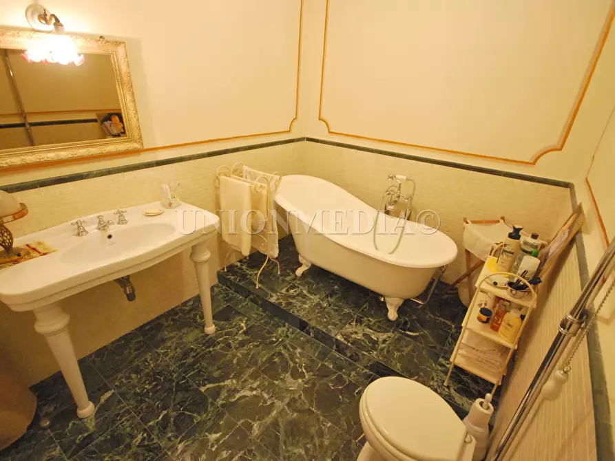 Immagine 34 di Appartamento in vendita  in via porta parma 12 a Sarzana