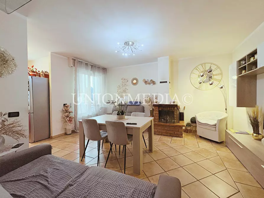 Immagine 11 di Appartamento in vendita  in via bradia a Sarzana