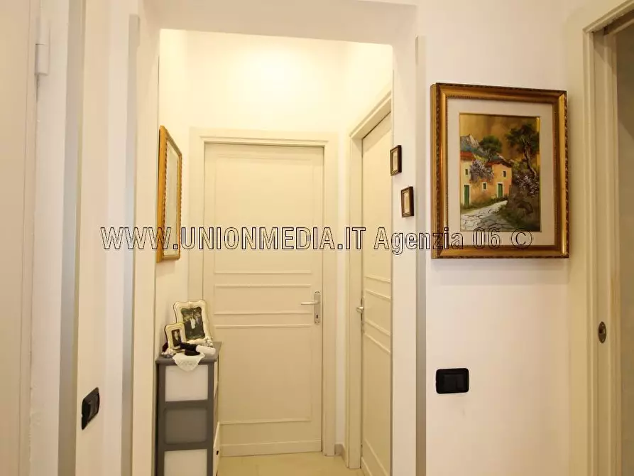 Immagine 6 di Appartamento in vendita  a Sarzana