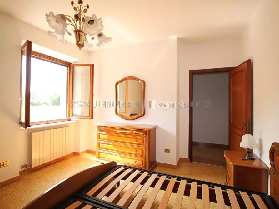 Immagine 19 di Casa indipendente in vendita  a Sarzana