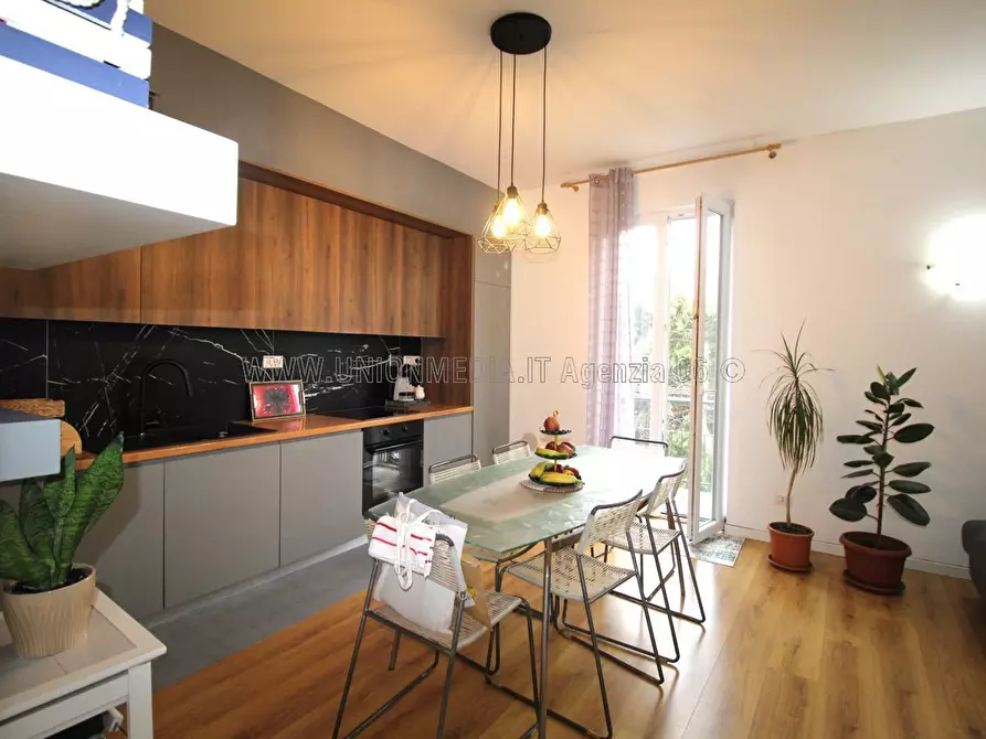 Immagine 20 di Appartamento in vendita  a Vezzano Ligure