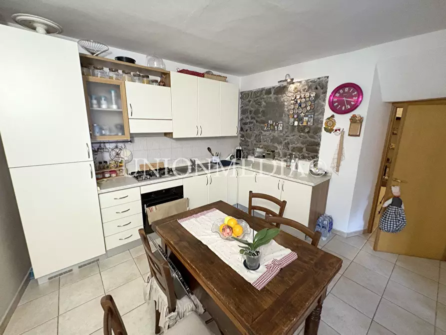 Immagine 8 di Appartamento in vendita  in Via Roma a Santo Stefano Di Magra