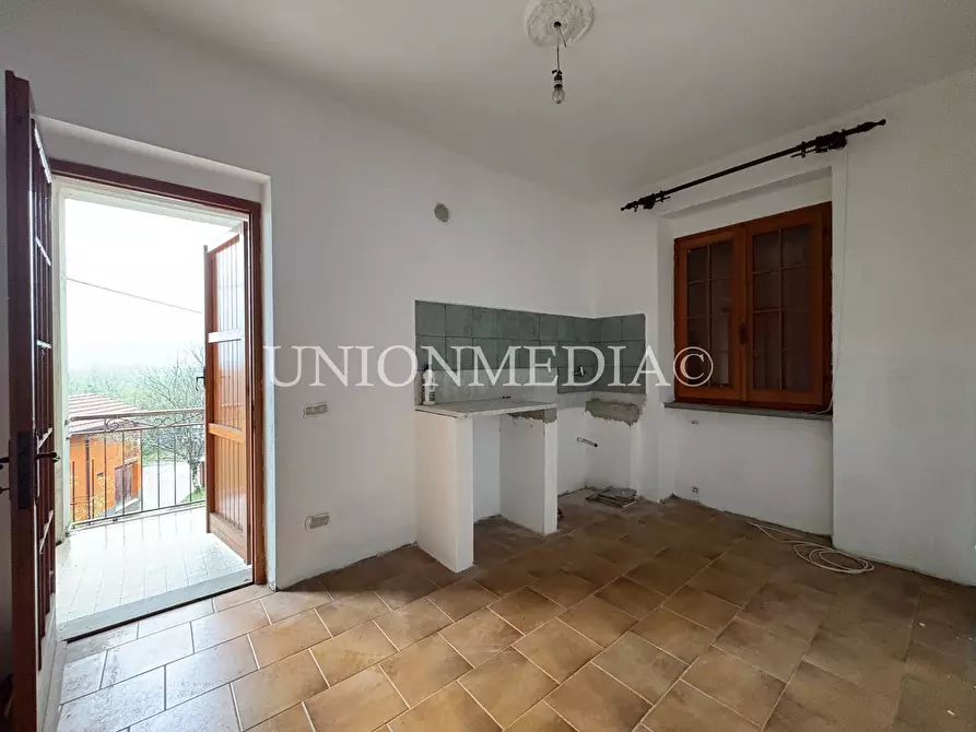 Immagine 11 di Casa bifamiliare in vendita  a Follo