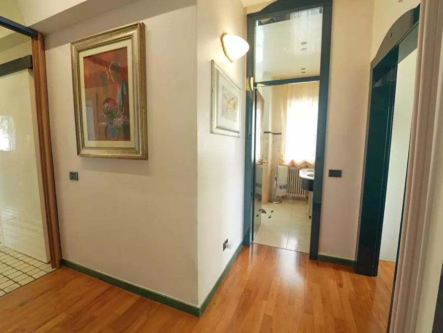 Immagine 12 di Villa in vendita  in Via Laerte Rolfini a Rimini