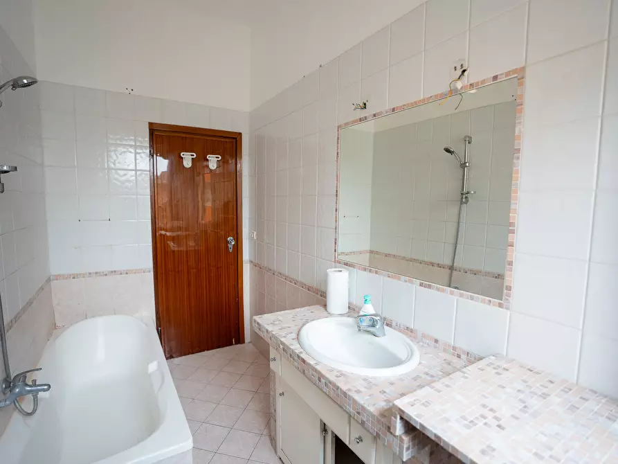 Immagine 33 di Trilocale in vendita  in Via Vega 51 a Rimini