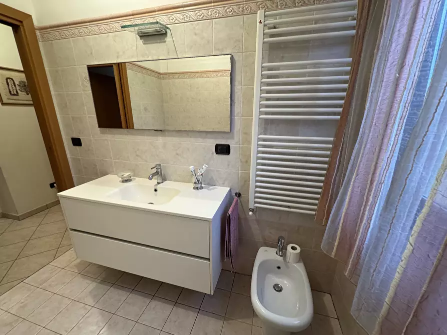 Immagine 30 di Trilocale in vendita  in Via Pennabilli 3 a Rimini