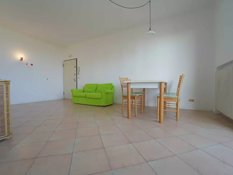 Immagine 7 di Trilocale in vendita  in Via Montello a Cesenatico
