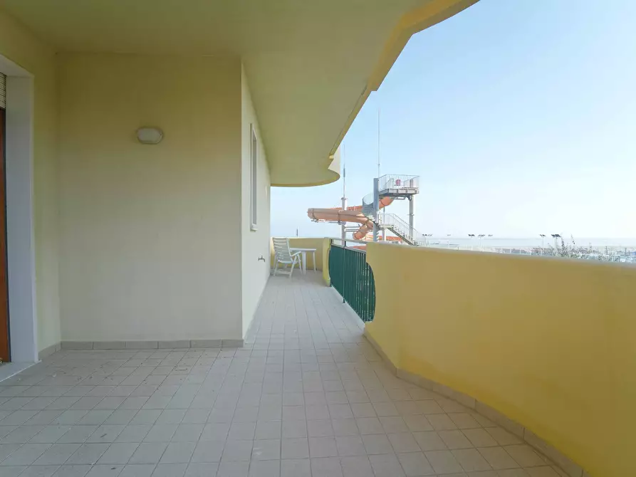 Immagine 5 di Trilocale in vendita  in Via Montello a Cesenatico