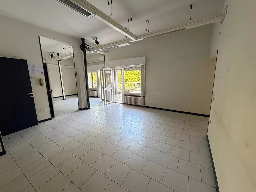 Immagine 20 di Pentalocale in vendita  in Via Cino Mancini 55 a Cattolica