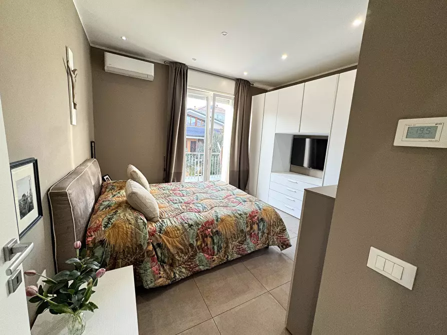 Immagine 14 di Quadrilocale in vendita  in Viale San Gottardo a Rimini