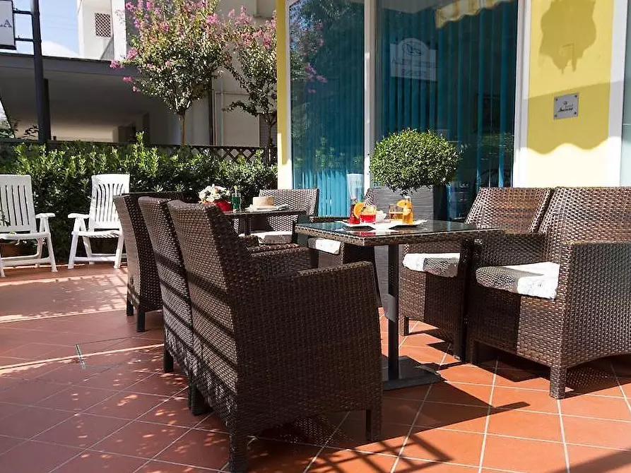 Immagine 6 di Capannone industriale in vendita  a Rimini