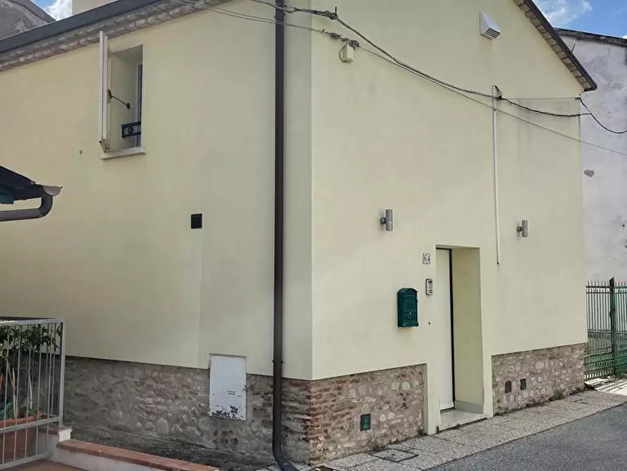 Immagine 1 di Villetta a schiera in vendita  in Via Emilia Vecchia 93A a Santarcangelo Di Romagna