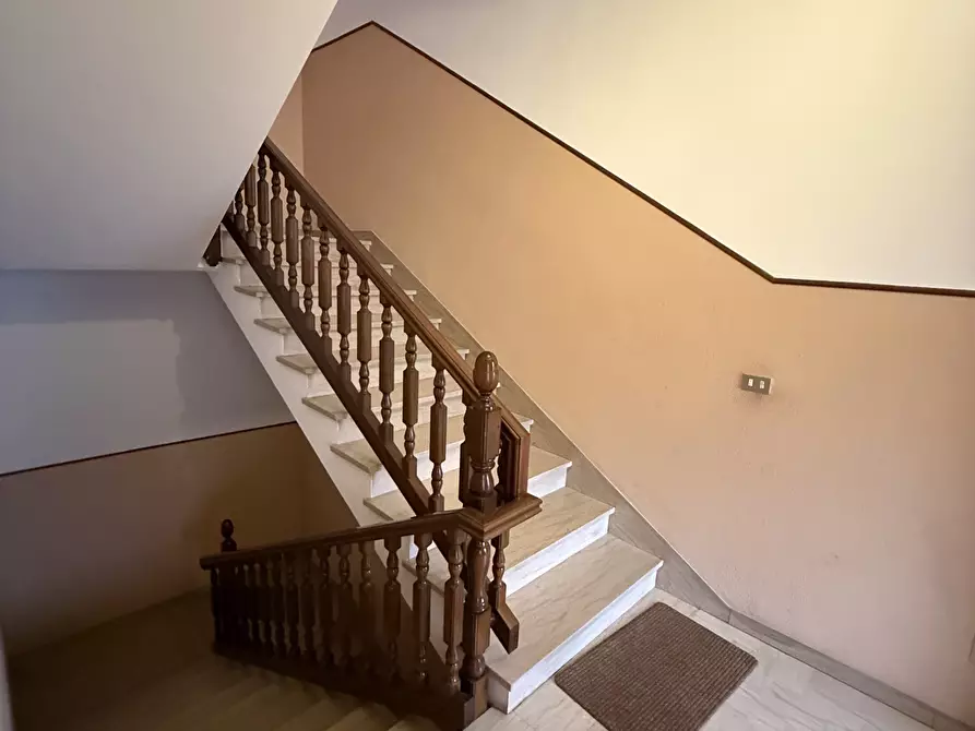 Immagine 57 di Pentalocale in vendita  in Via Busca 115 a Santarcangelo Di Romagna