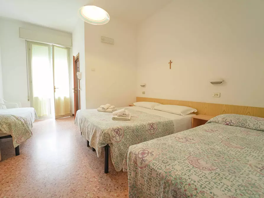 Immagine 21 di Palazzo in vendita  in Via Publio Virgilio Marone a Bellaria-Igea Marina