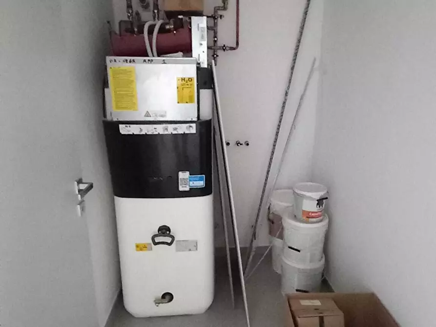 Immagine 16 di Quadrilocale in vendita  in Via della Fiera 85 a Rimini