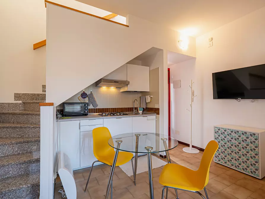 Immagine 7 di Bilocale in vendita  in Via Leptis Magna 2 a Rimini