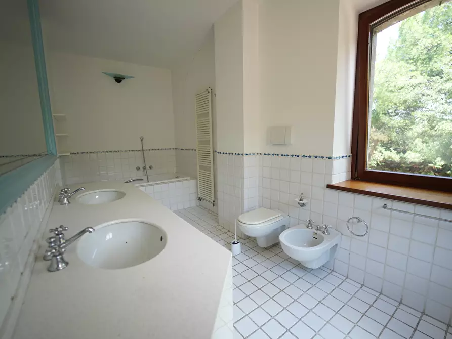 Immagine 44 di Villa in vendita  in Via Molino Ronci 8 a Rimini