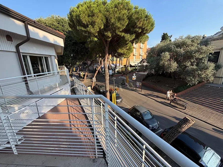 Immagine 7 di Pentalocale in vendita  in Via Egidio Renzi 5 a Cattolica