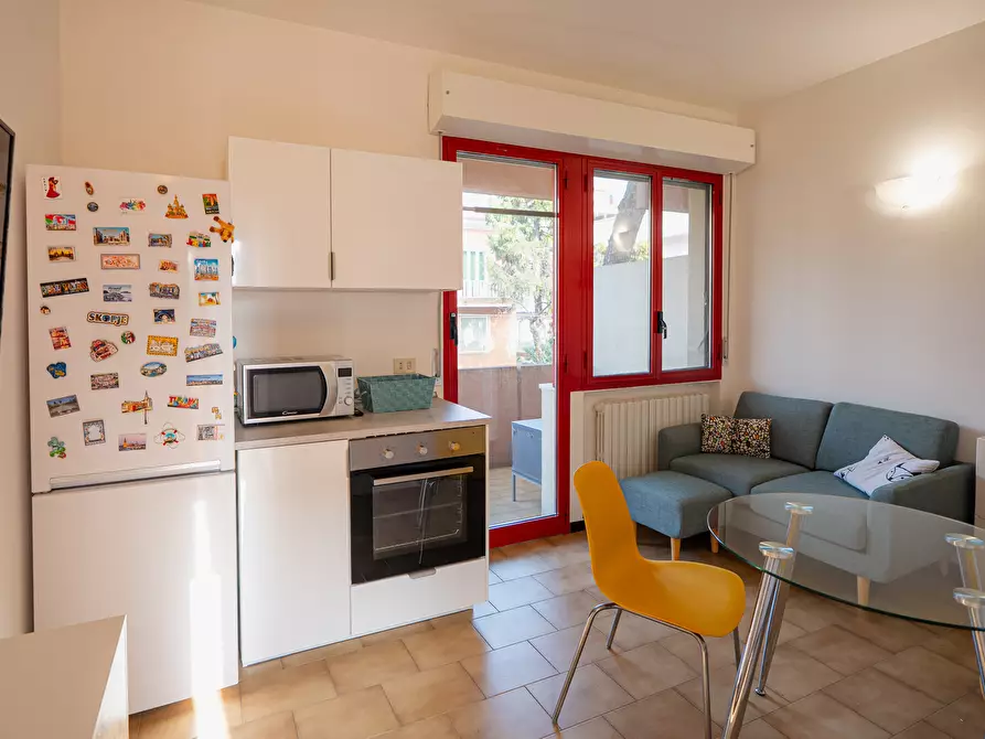 Immagine 3 di Bilocale in vendita  in Via Leptis Magna 2 a Rimini