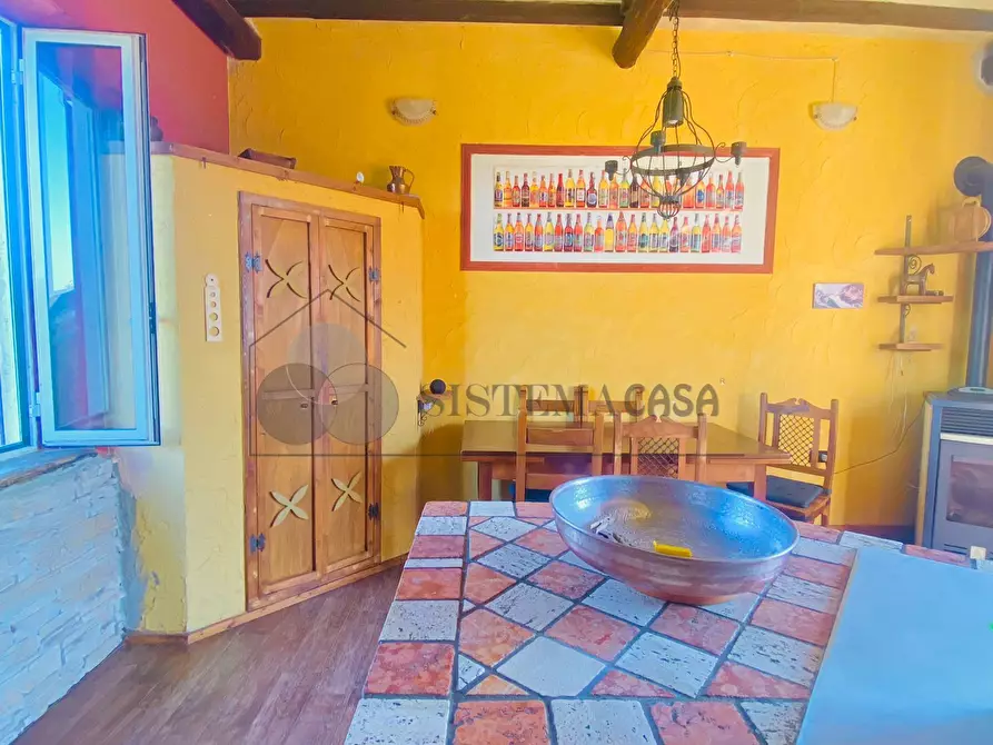 Immagine 9 di Porzione di casa in vendita  in Via Stazione 25 a Follo