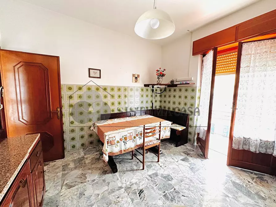 Immagine 36 di Villa in vendita  in Via 1º Maggio 12 a Follo