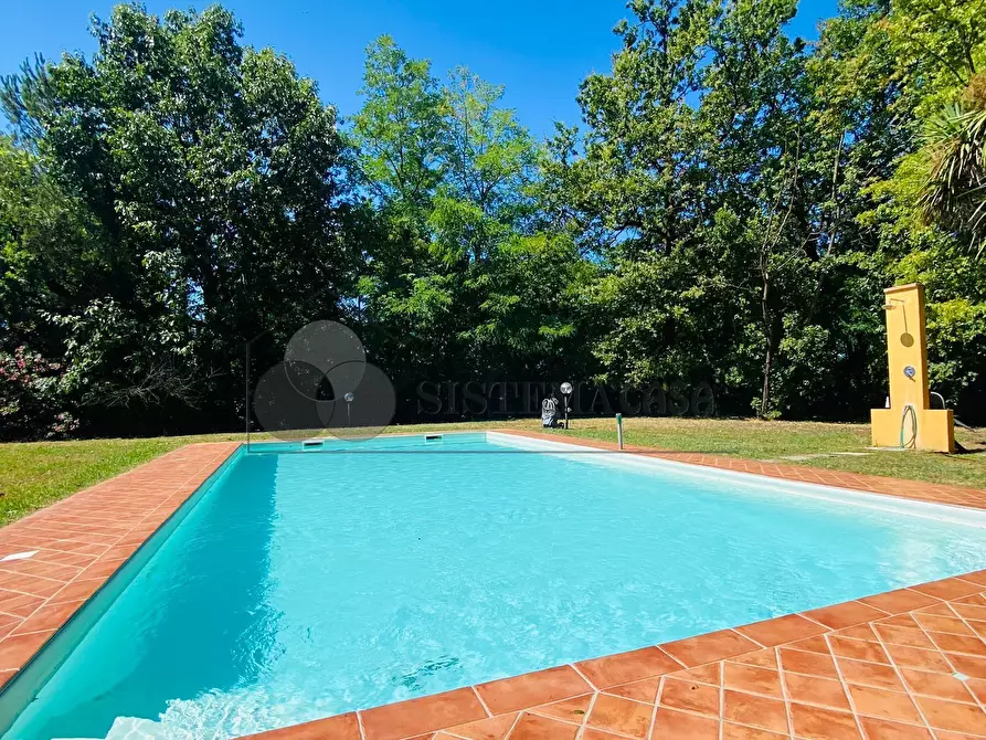 Immagine 26 di Villa in vendita  a Castelnuovo Magra