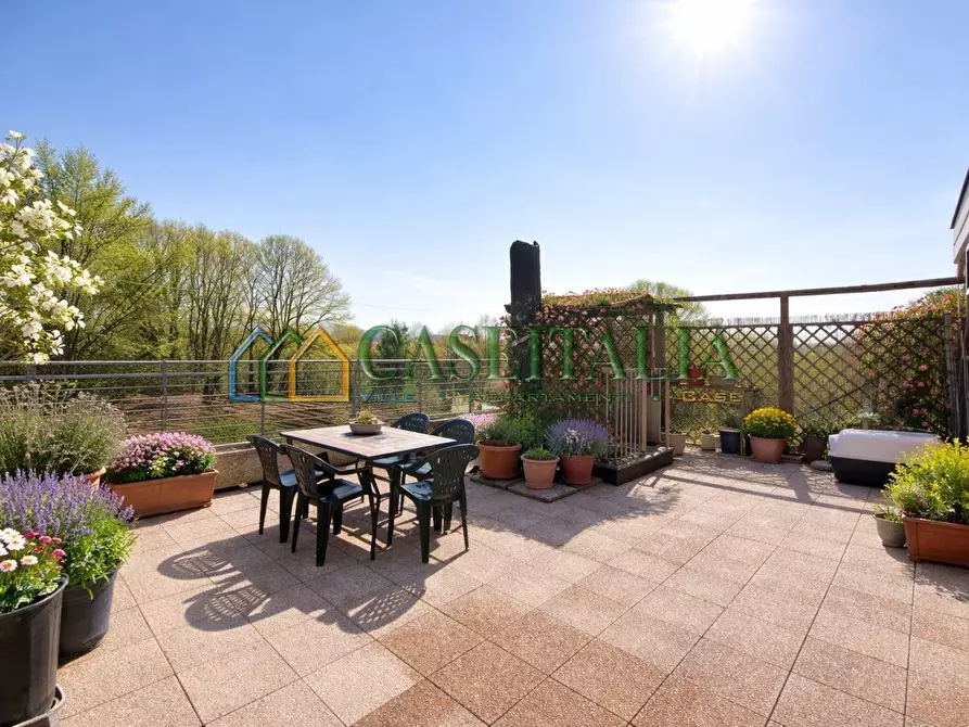 Immagine 1 di Attico in vendita  in Via Leonardo Da Vinci 171 a Grugliasco