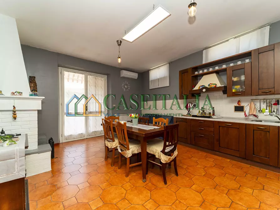 Immagine 5 di Quadrilocale in vendita  in Via Rivoli 26 a Rosta