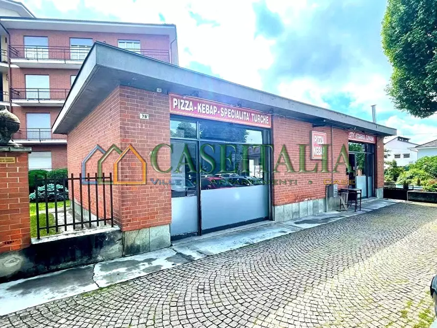 Immagine 2 di Locale commerciale in vendita  in Via Stazione 78 a None