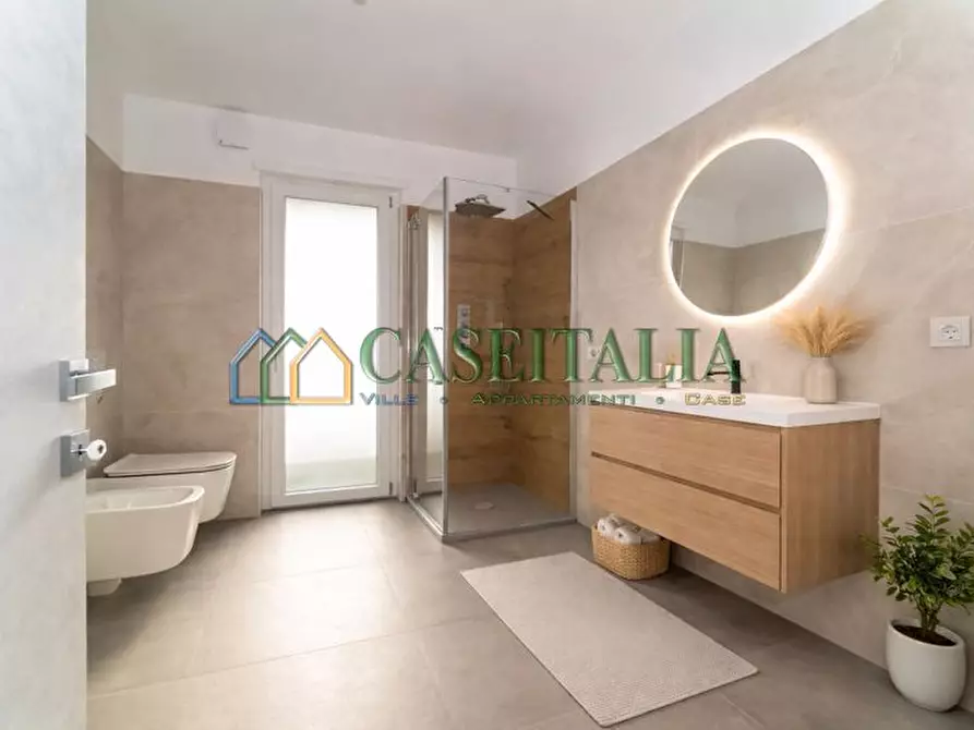 Immagine 12 di Quadrilocale in vendita  a Rivoli