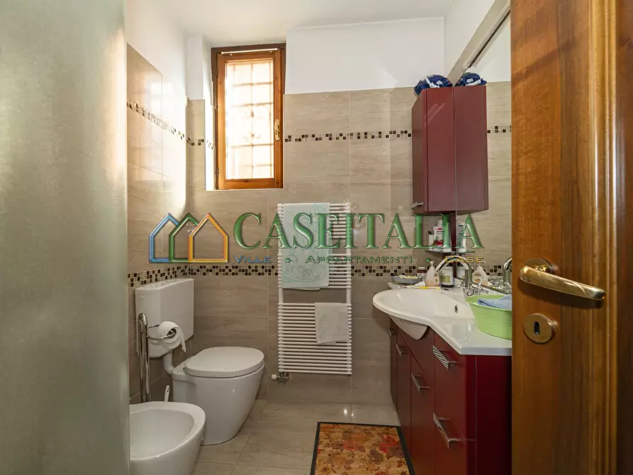 Immagine 18 di Villa in vendita  in Piazza Stazione 2 a Rosta