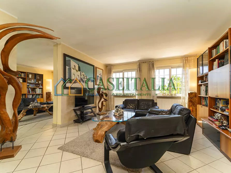 Immagine 9 di Casa indipendente in vendita  a Cisano Sul Neva