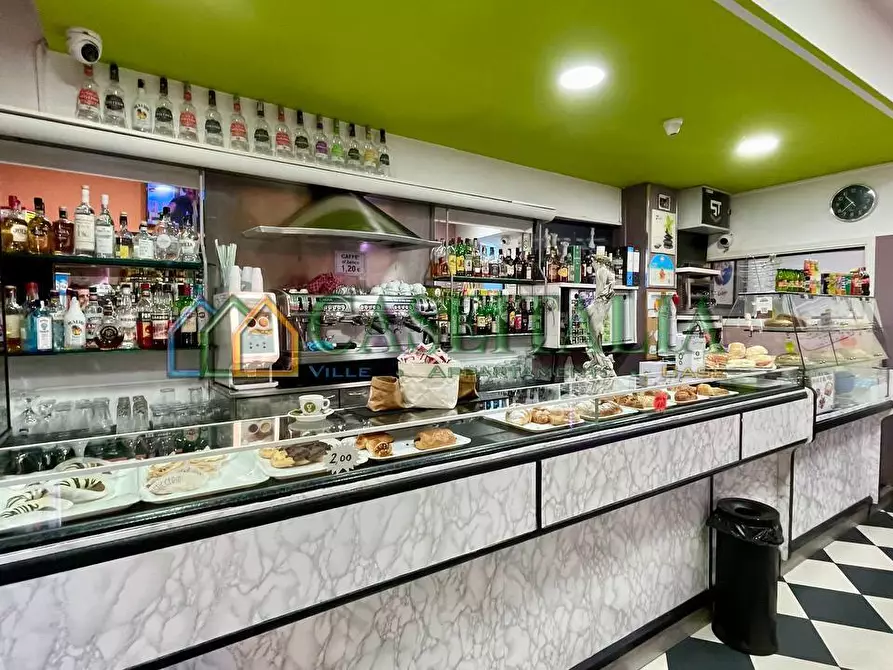 Immagine 1 di Bar / Ristorante in vendita  in Corso Orbassano 299 a Torino