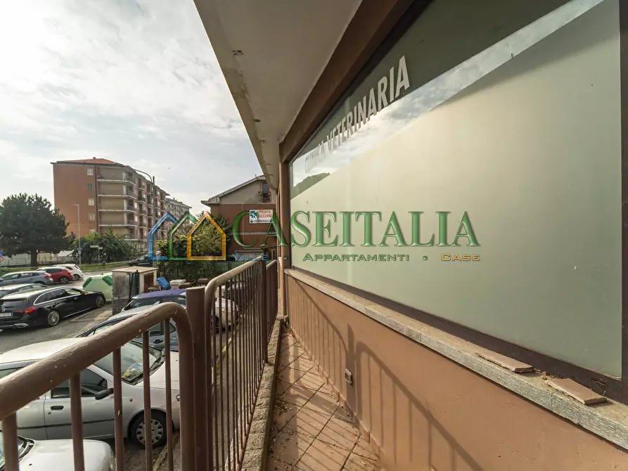 Immagine 22 di Locale commerciale in vendita  in Via Cavour 46 a Alpignano