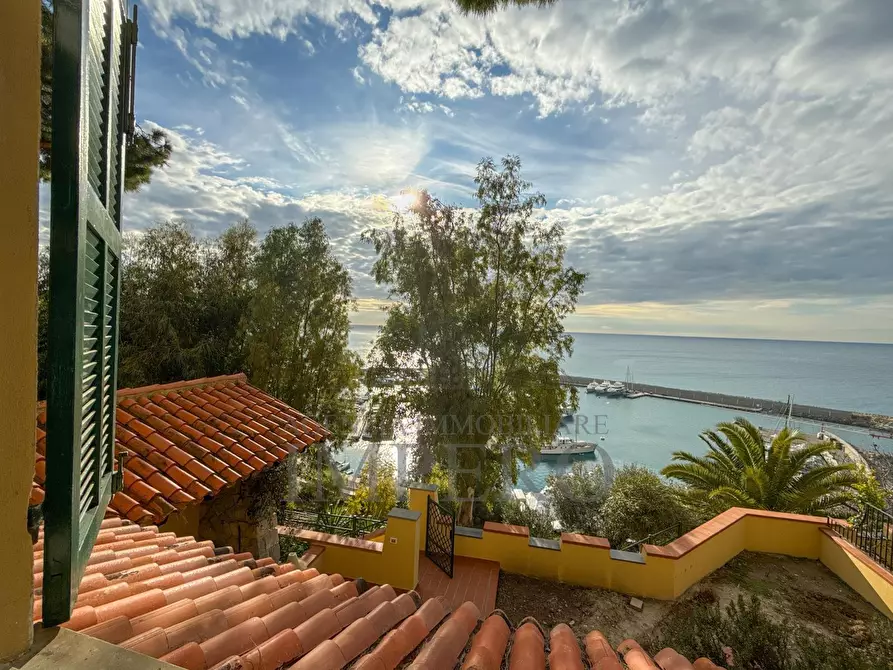 Immagine 29 di Bilocale in vendita  in Via giuseppe verdi 10 a Ventimiglia