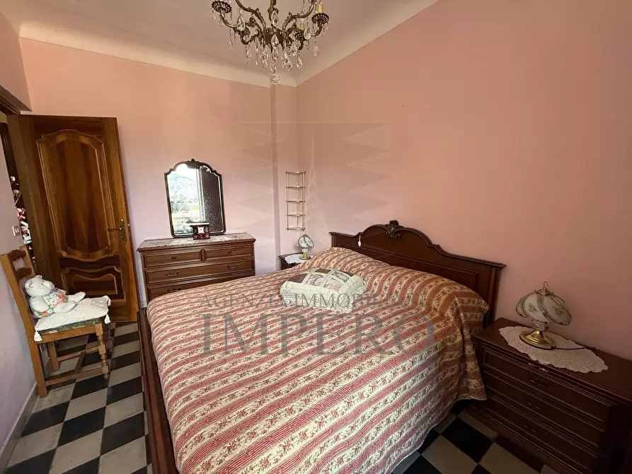 Immagine 6 di Trilocale in vendita  in Via Rocca 3 a Dolceacqua