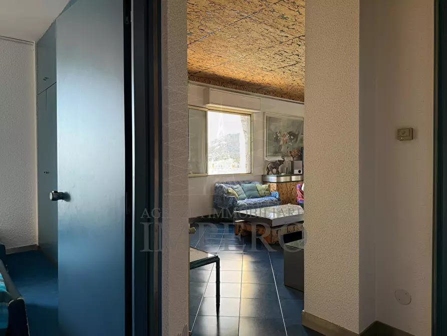 Immagine 11 di Pentalocale in vendita  in Corso Mentone 79 a Ventimiglia