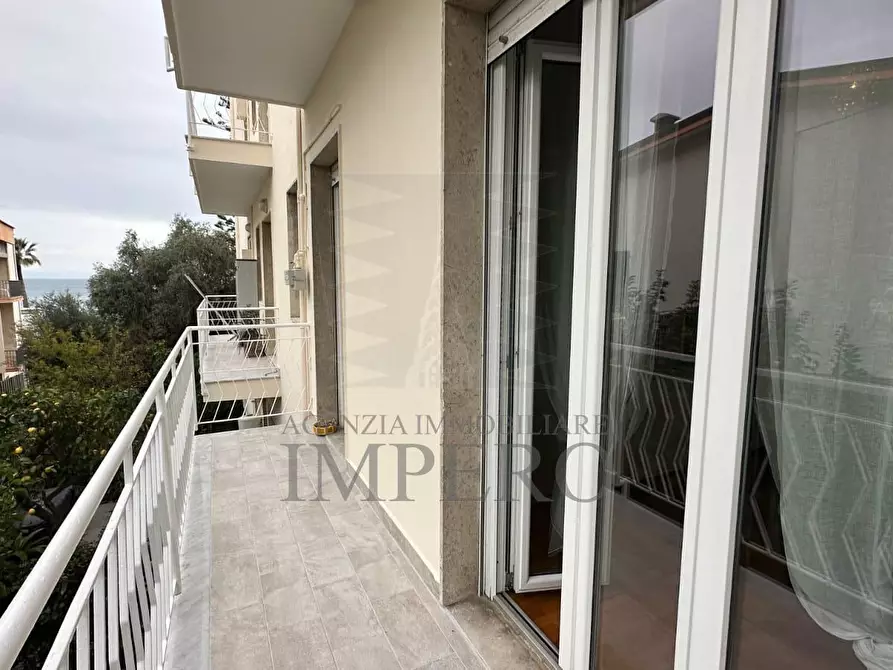 Immagine 14 di Bilocale in vendita  in Via Pietralunga 1 a San Remo