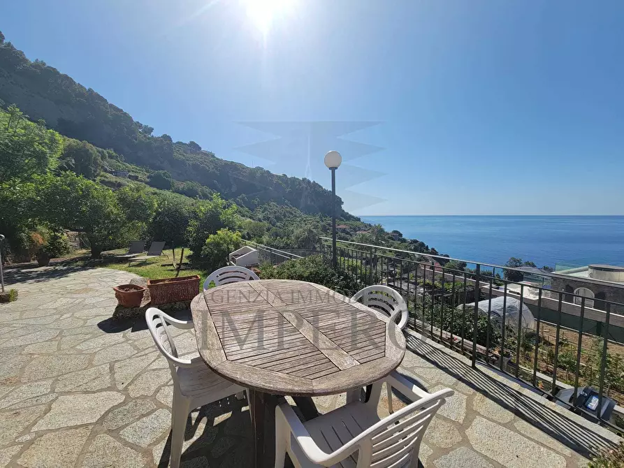 Immagine 65 di Villa in vendita  in Via alle Ville 12 a Ventimiglia