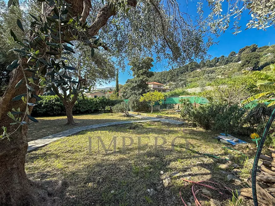 Immagine 33 di Villa in vendita  in Via Alba 45 a Bordighera