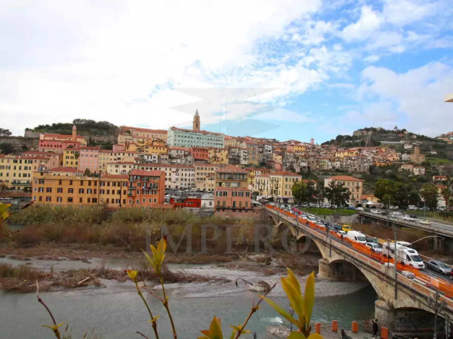 Immagine 19 di Quadrilocale in vendita  in Via Aprosio 2 a Ventimiglia